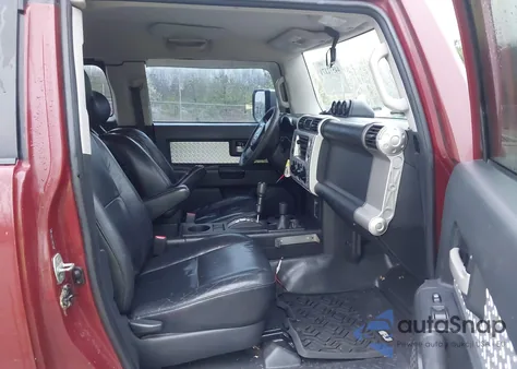 2008 Toyota Fj Cruiser z USA, uszkodzony, nr VIN JTEBU11FX8K019138